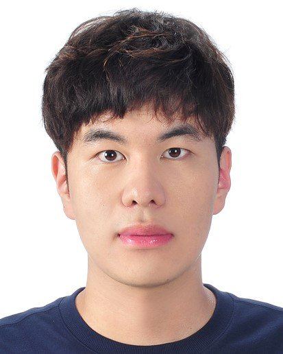 박건우